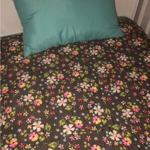 Beautiful Quilt for Crib or Toddler Bed